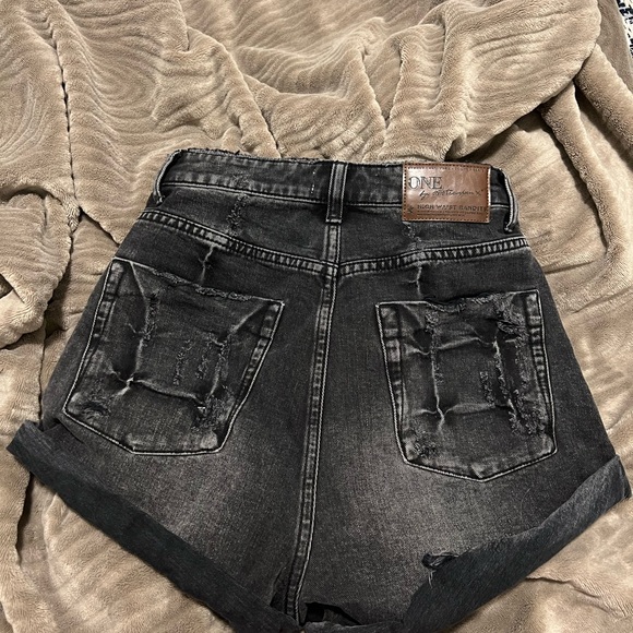 One Teaspoon high waisted Bandit jean shorts - Picture 5 of 7